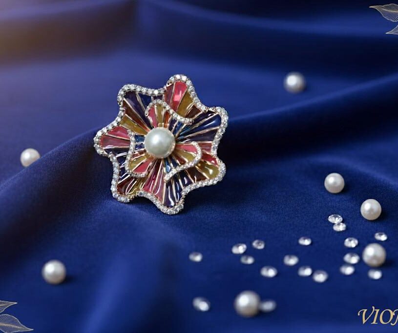 Radiant Bloom Pearl Brooch