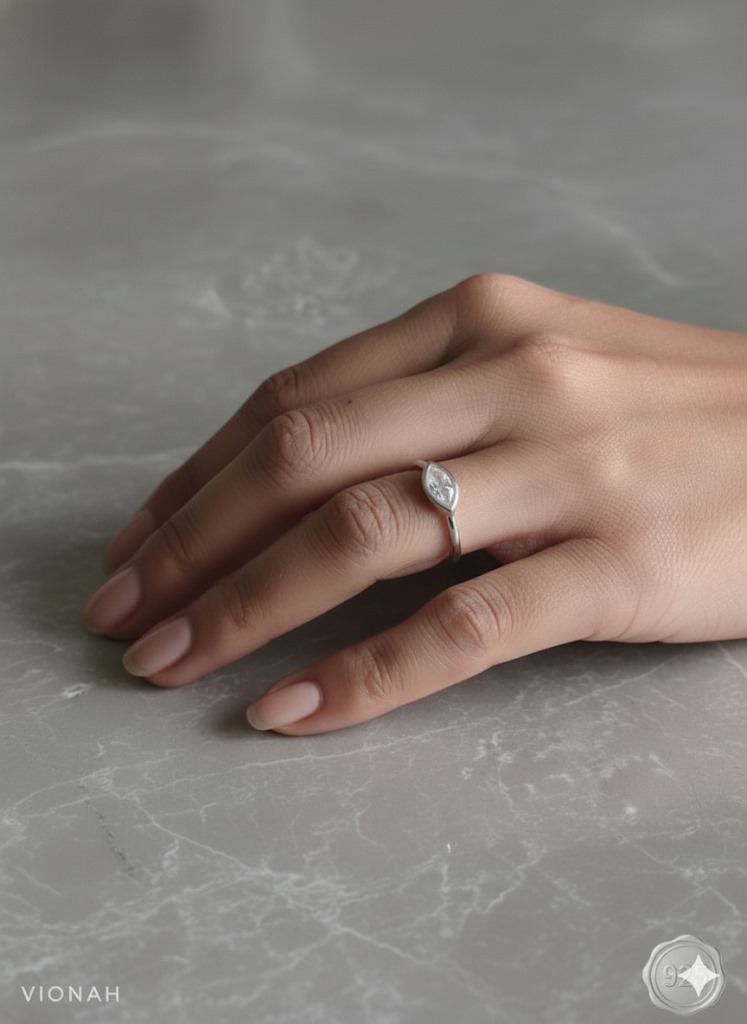 Leaf Shine Silver Ring
