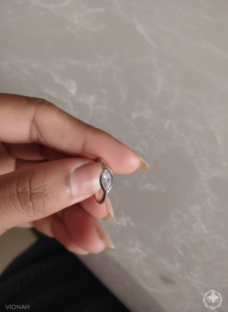 Leaf Shine Silver Ring - Image 3