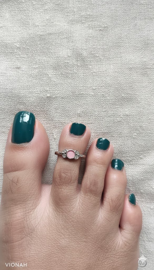Rose Enamel Floral Toe Rings - Image 3
