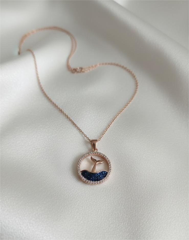 Elegant Fish Pendant Necklace